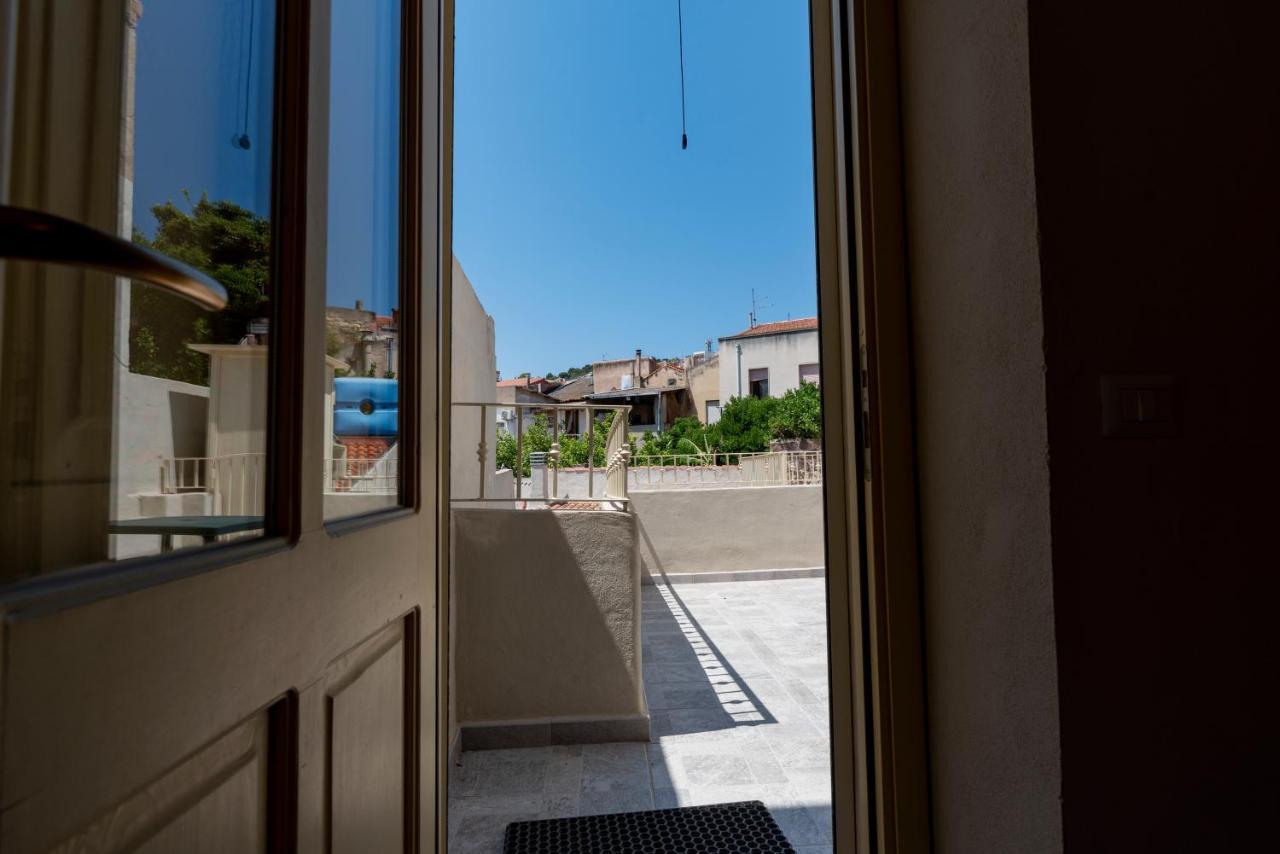 Bed and Breakfast Domo Sa Barra SantʼAntìoco Exterior foto