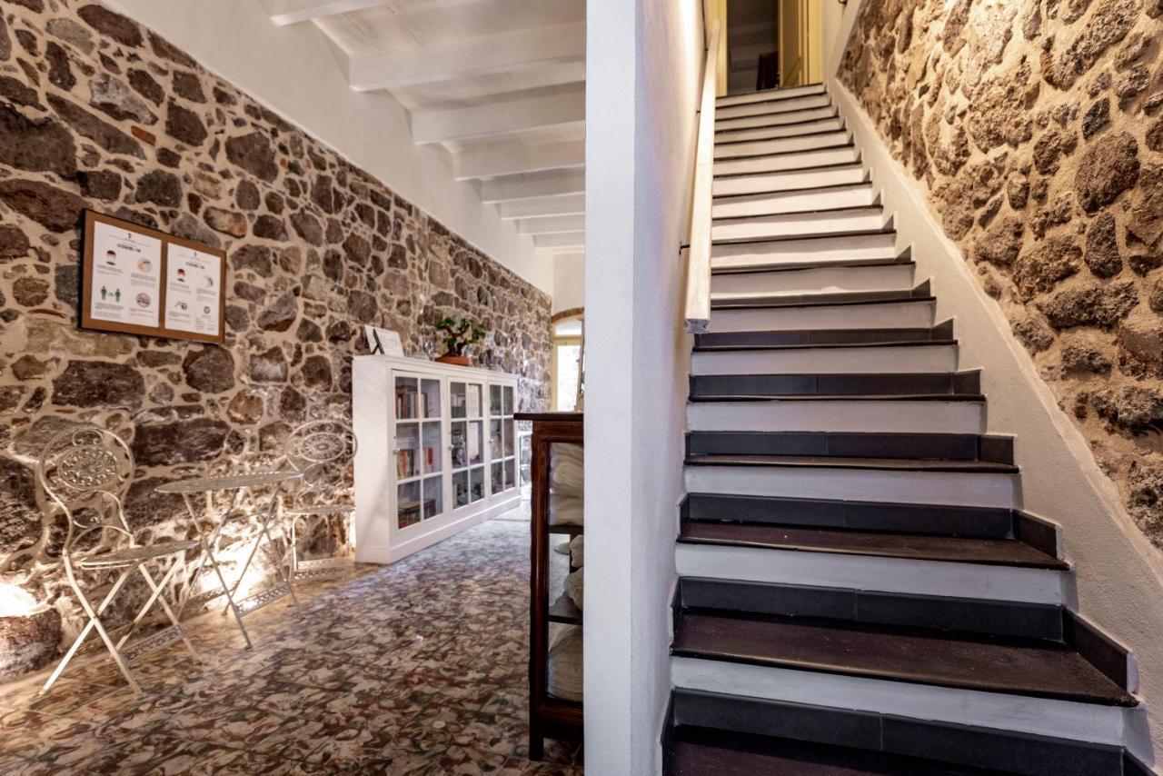 Bed and Breakfast Domo Sa Barra SantʼAntìoco Exterior foto