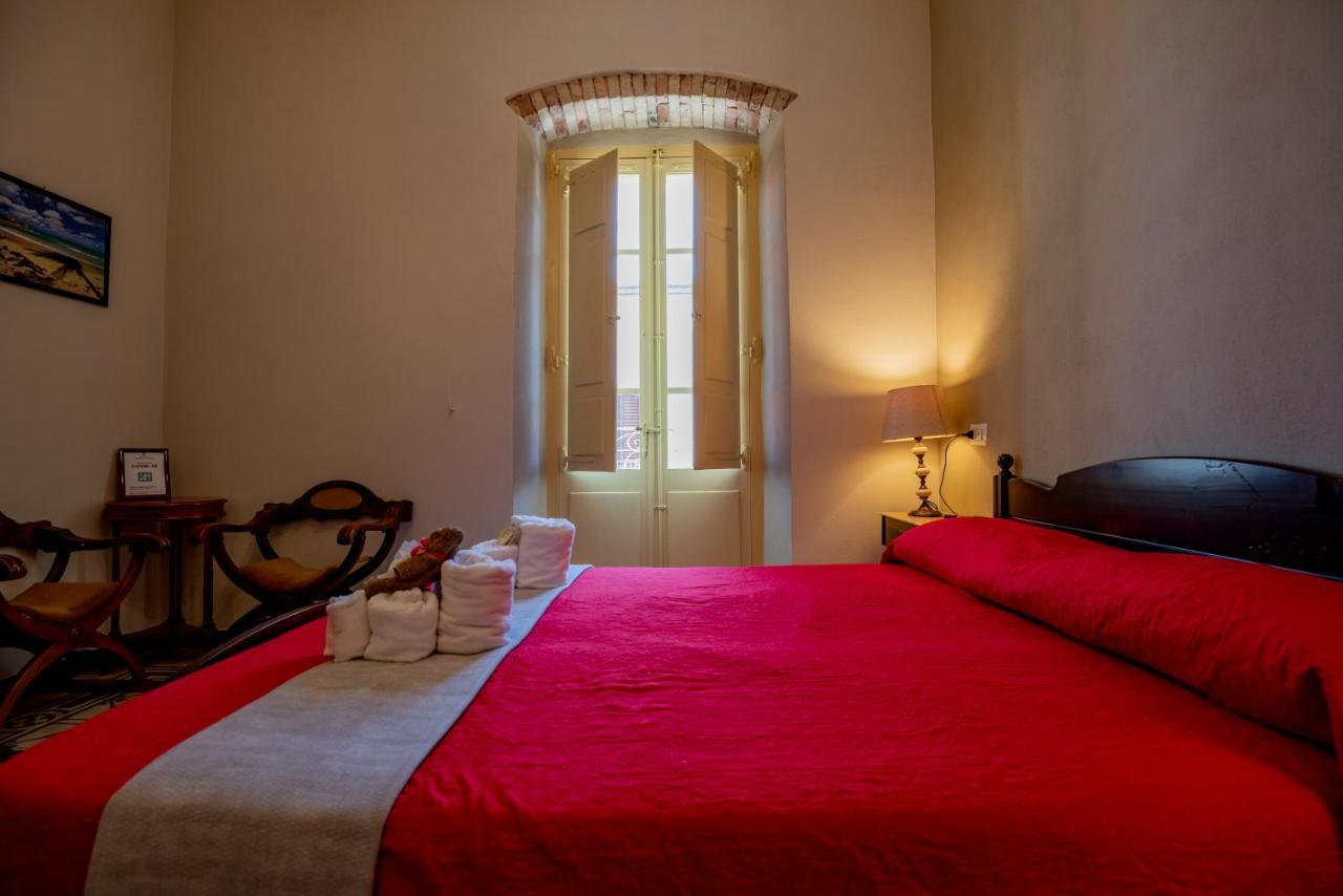 Bed and Breakfast Domo Sa Barra SantʼAntìoco Exterior foto