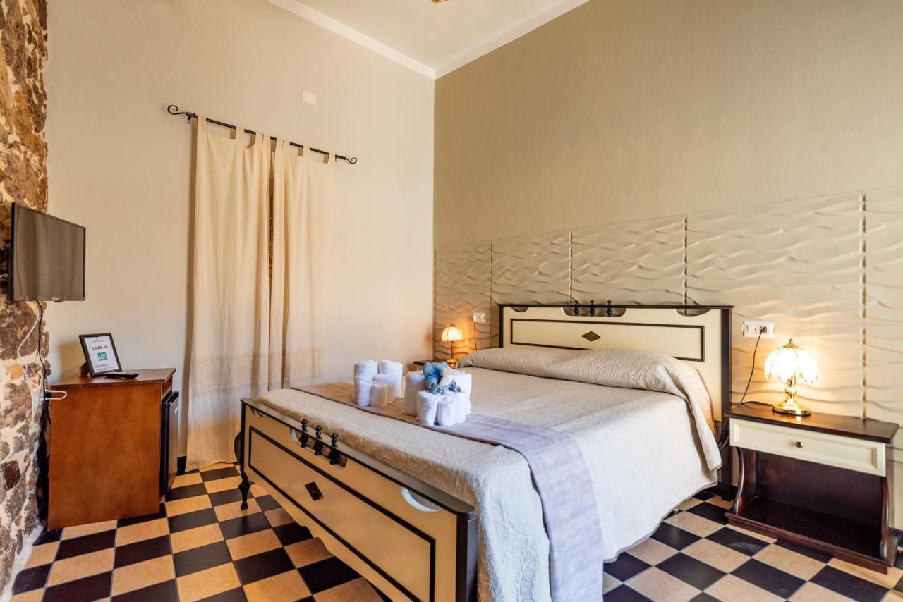 Bed and Breakfast Domo Sa Barra SantʼAntìoco Exterior foto
