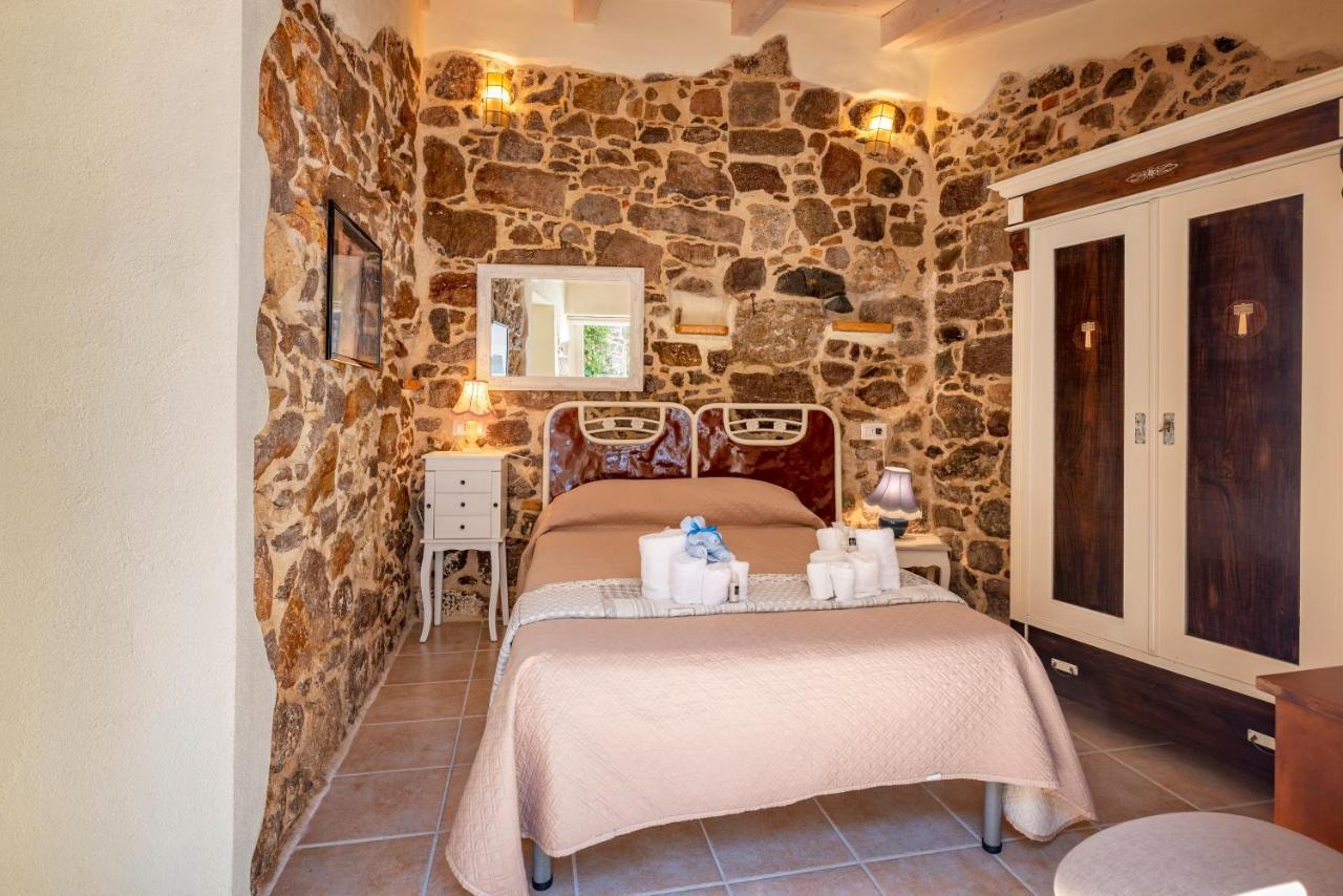 Bed and Breakfast Domo Sa Barra SantʼAntìoco Exterior foto